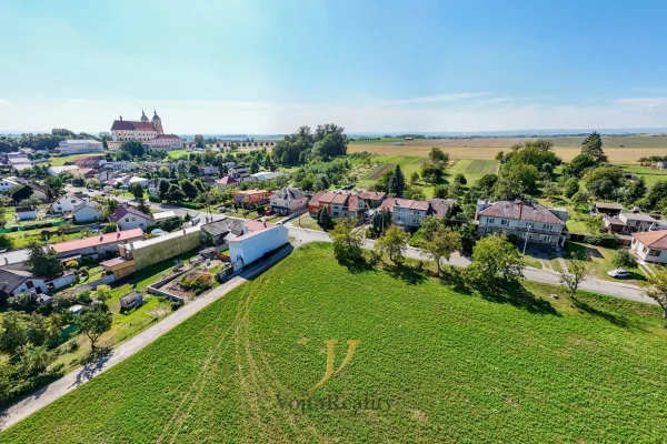 1920x1920wm1-c8586-prodej-stavebniho-pozemku-1-071-m2-dub-nad-moravou-dji-20250909133009-0072-d-c72e35d8d6-2393224767