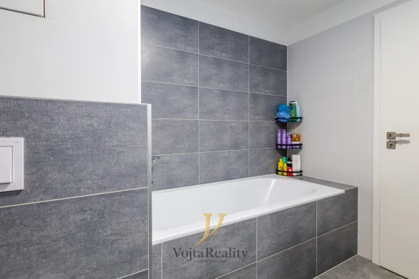 1920x1920wm1-d33ed-prodej-byty-2-kk-57m2-3m2-balkon-loudova-olomouc-bd9a6910-hdr-36c735d8d6-2990897195