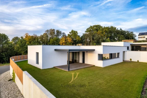 1920x1920wm1-d3d1a-prodej-rodinne-domy-168m2-olomouc-drozdin-dji-0067-hdr-1-f26035d8d6-1044845011