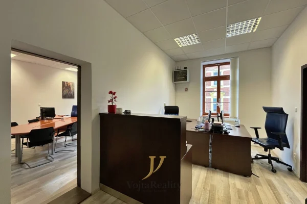 1920x1920wm1-d46f2-pronajem-kancelare-73m2-hlavni-trida-sumperk-img-3625-58d435d8d6-3034172136-2