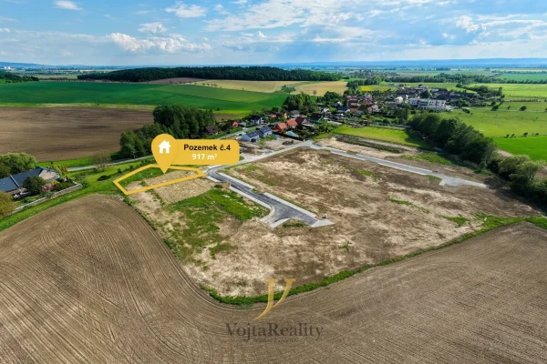 1920x1920wm1-d8cc9-prodej-pozemek-pro-bydleni-c-4-917m2-komarov-dji-20260519162849-0226-d-1-f51b014344-3046890843