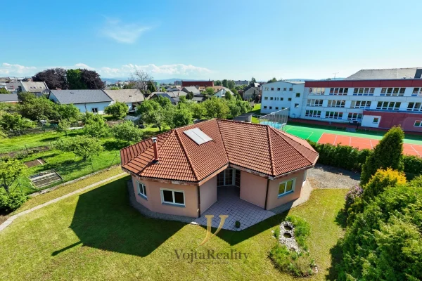 1920x1920wm1-dd597-prodej-rodinneho-domu-155-m2-pozemek-1-243-m2-mohelnice-dji-20260520093223-0327-d-5695014344-4148181927