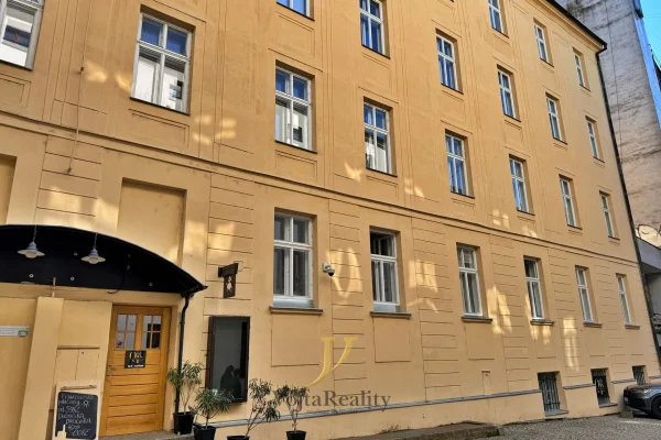 1920x1920wm1-e1e70-pronajem-restaurace-150-m2-olomouc-img-1707-401435d8d6-1437127613