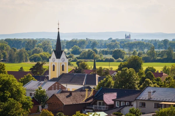 1920x1920wm1-e2aa4-prodej-pozemky-pro-bydleni-771-1-274-m2-majetin-dji-20260602171447-0543-d-aa7a014344-350824963