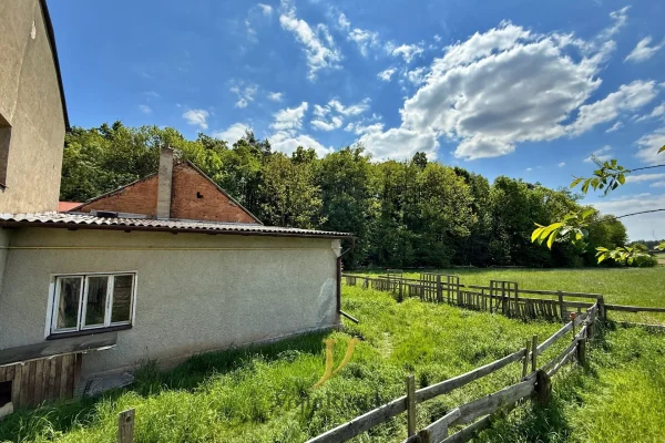 1920x1920wm1-e2be1-prodej-mlyn-1-202-m2-pozemek-22-858-m2-daskabat-img-7952-a5da35d8d6-2068726373-1