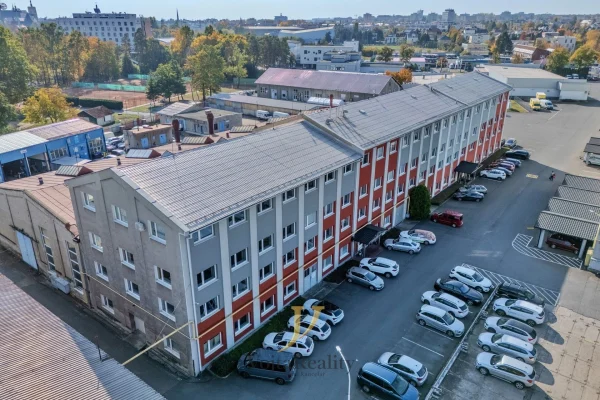 1920x1920wm1-eeb0c-pronajem-kancelare-20m2-olomouc-hejcin-dji-20261021115308-0286-d-hdr-695d014344-2977157201