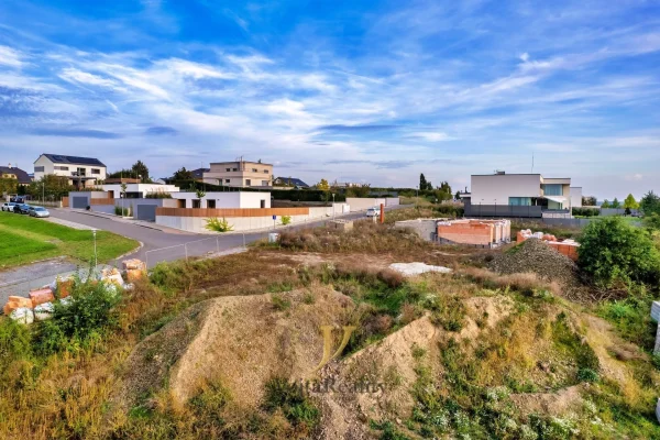 1920x1920wm1-ef2bf-prodej-pozemky-pro-bydleni-1217-m2-olomouc-drozdin-dji-0005-hdr-1-294135d8d6-4171069827-1