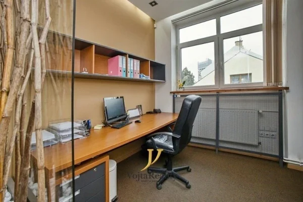 1920x1920wm1-f6a38-pronajem-kancelare-180m2-olomouc-nova-ulice-14-d40435d8d6-305812063-1