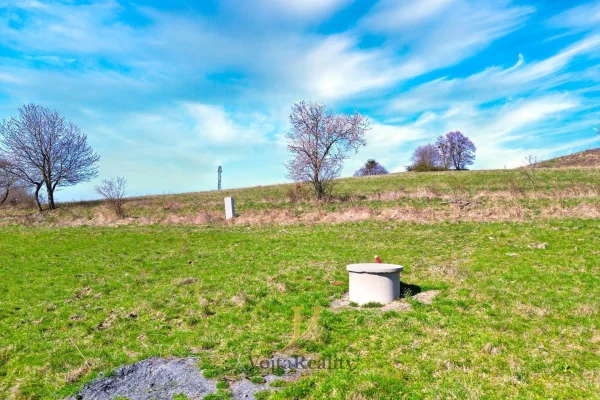 1920x1920wm1-f6fee-prodej-zemedelska-usedlost-ovcin-pozemek-44-238-m2-hlubocky-dji-0253-17da014344-61245695