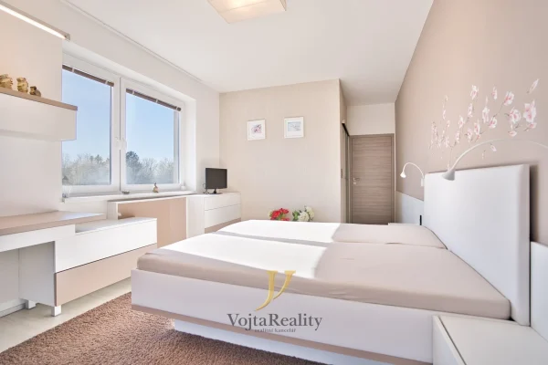 1920x1920wm1-f87ef-prodej-bytu-3-kk-92-m2-mosnerova-olomouc-dsc01064-11c2014344-1276115366