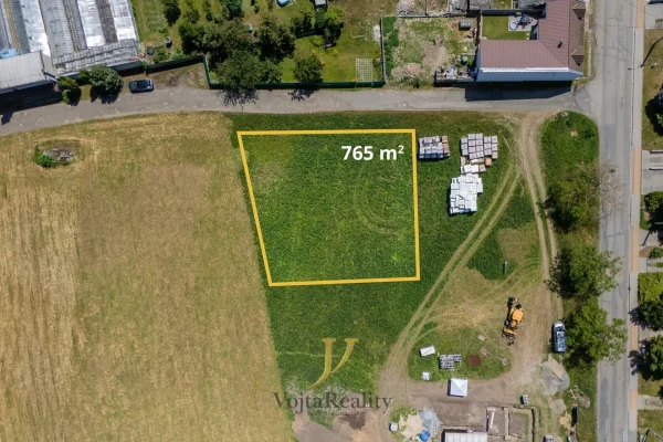 1920x1920wm1-f922a-prodej-stavebniho-pozemku-765-m2-dub-nad-moravou-dji-20260624130940-0541-d-2-97df014344-3630459385