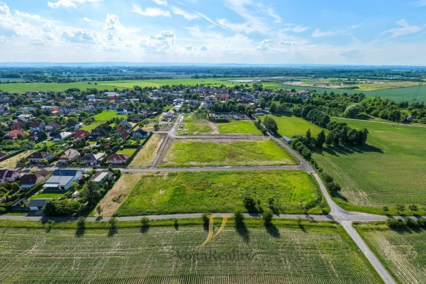 1920x1920wm1-fa84a-prodej-pozemky-pro-bydleni-771-1-274-m2-majetin-dji-20260602170808-0530-d-4af2014344-121912151