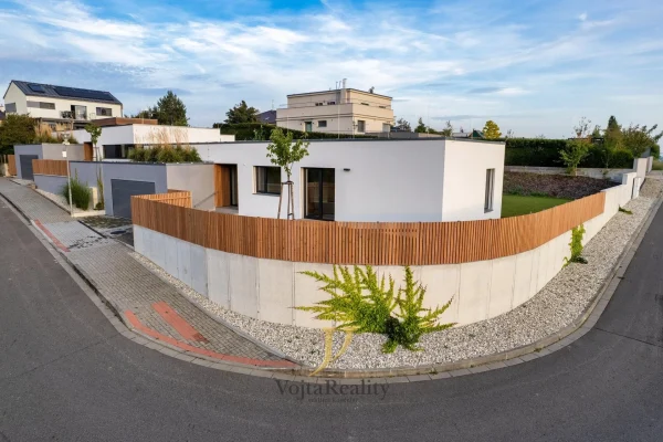 1920x1920wm1-fc304-prodej-rodinne-domy-168m2-olomouc-drozdin-dji-0052-hdr-1-389935d8d6-203821980