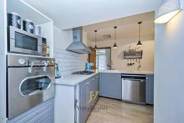 1920x1920wm1-fd7c6-prodej-vila-440-m2-olomouc-lazce-bd9a7083-b7cc35d8d6-1199085237-1